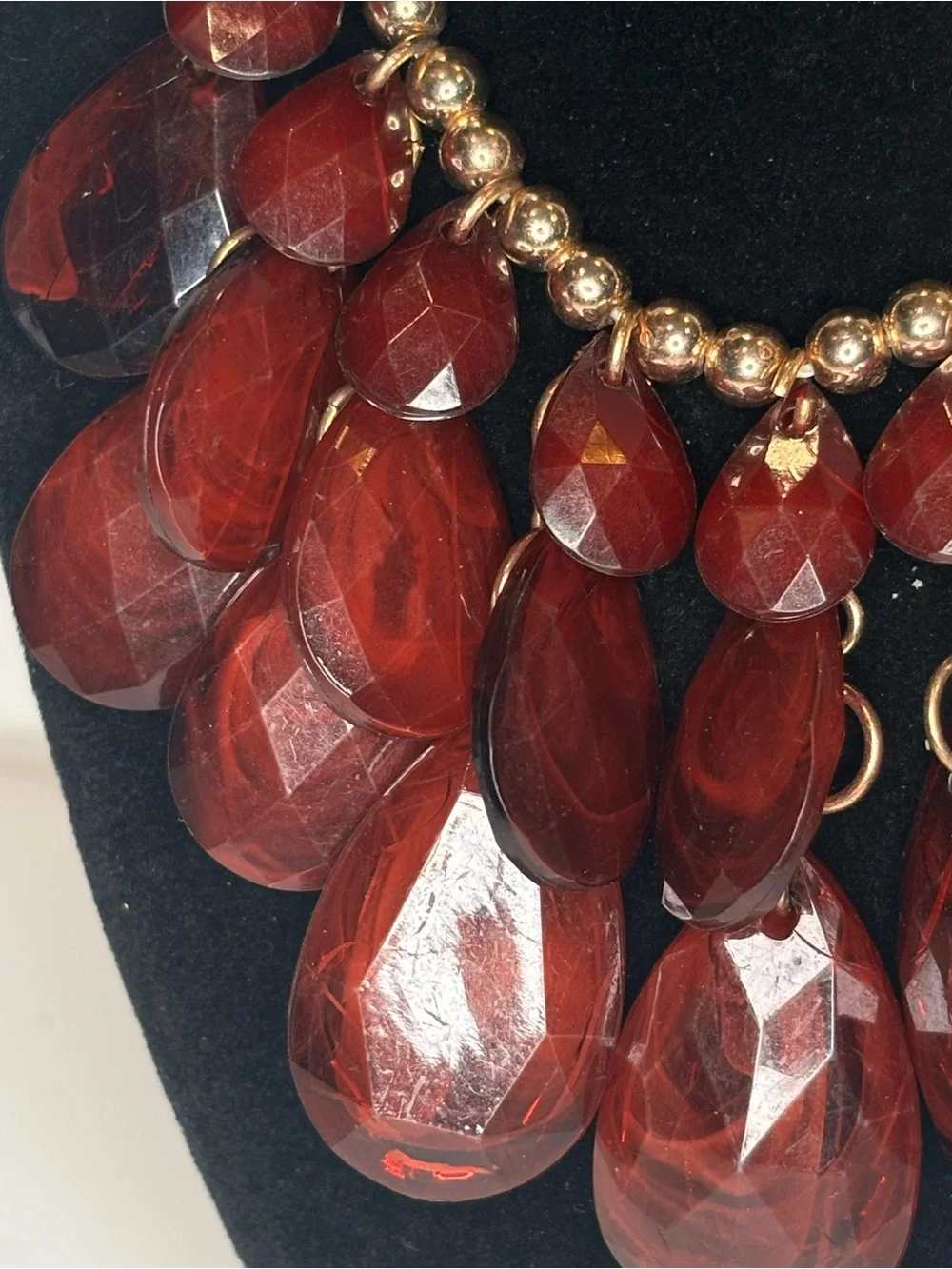 Burgundy Acrylic Teardrop Statement Necklace Gold Tone Faceted Bib 20”